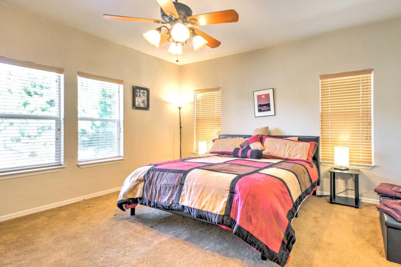 Beautiful Kanab Home With Yard - Walk To Restaurants Екстер'єр фото