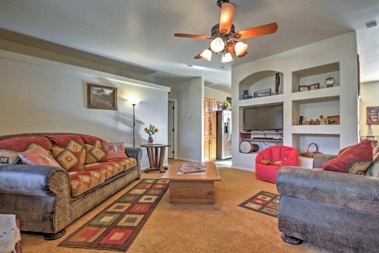 Beautiful Kanab Home With Yard - Walk To Restaurants Екстер'єр фото